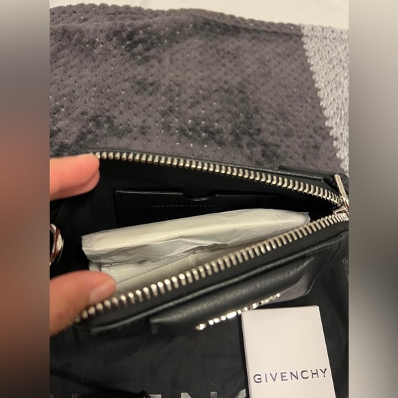 Givenchy Antigona Nano - Picture 9 of 14